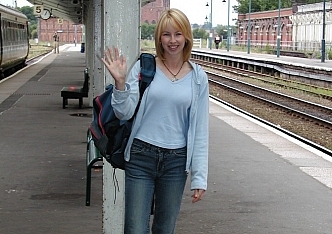content/anna-bts/0.jpg